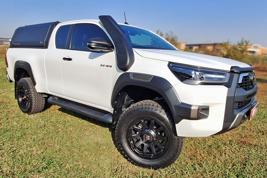 snorkel_scav_hilux_01