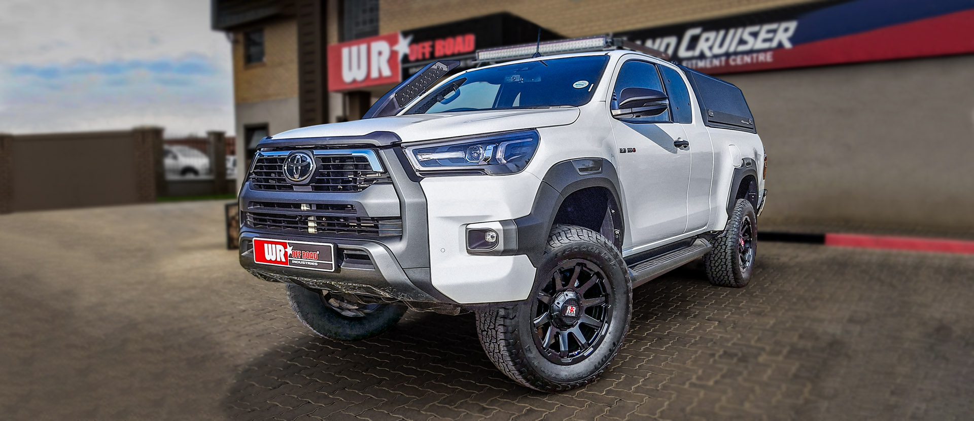 WR_Offroad_home_slider_Hilux_1920-1